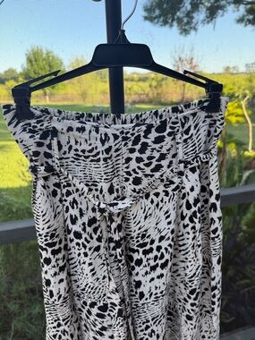 Black & Crème Animal-Print Wide-Leg pants from Italy